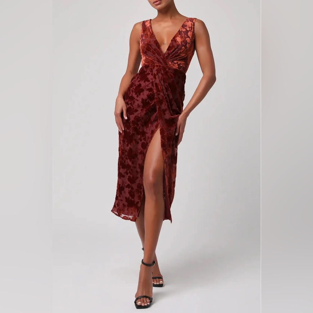 NEW Lulus Aman Velvet Midi Dress